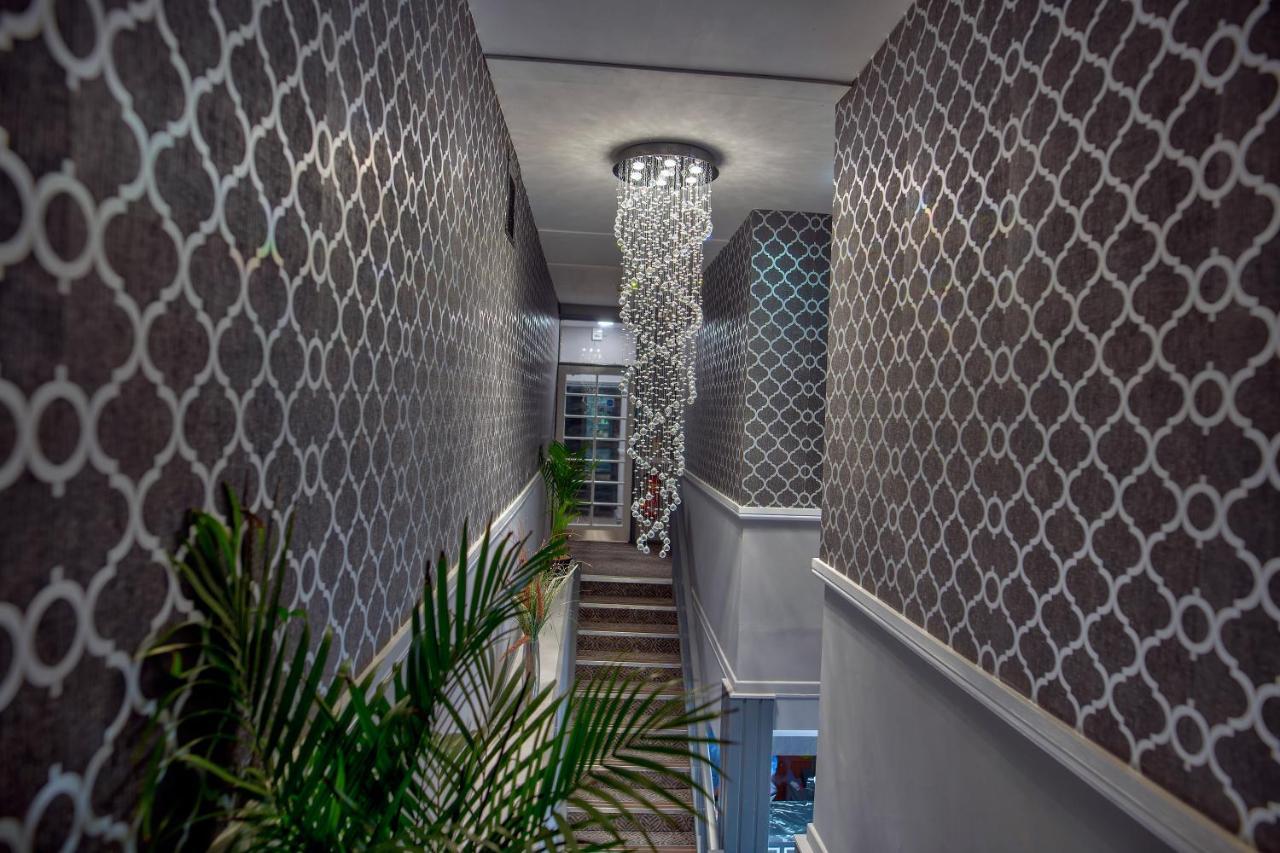 The Bridge Hotel Thrapston  Ngoại thất bức ảnh